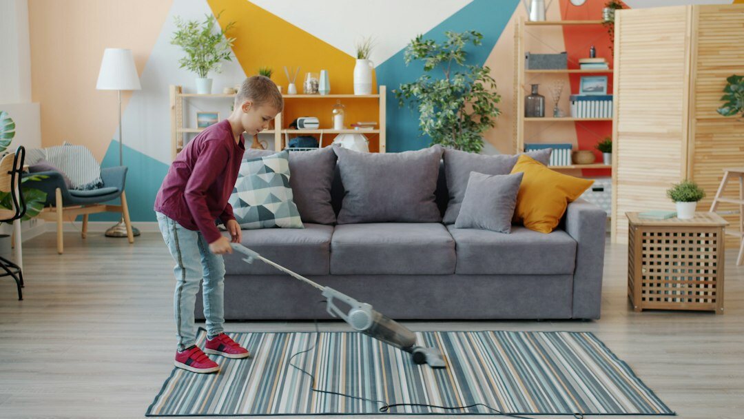 deep cleaning living room