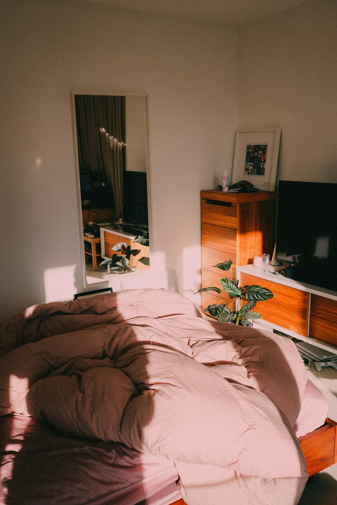 neat bedroom